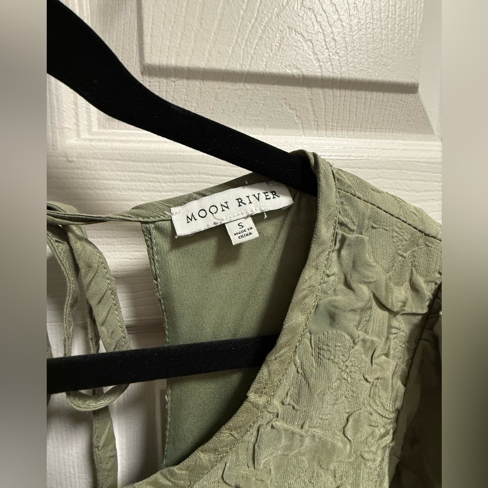 Moon River - Anthropologie - Sage Green Cottagecore Puff Sleeve Midi Dress - S - Picture 3 of 6